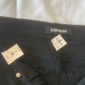 Brand new mid rise Women’s EXPRESS jeans size 6 skinny  Jean